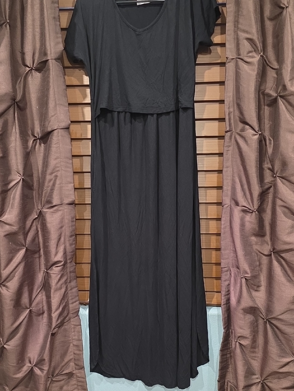Black Women’s Maternity Short-Sleeve Maxi Dress- Nursing Friendly